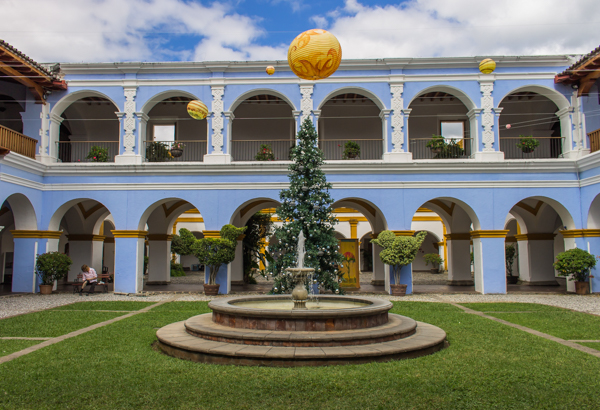 My friend Katy and I stumbled across this museum showcasing some incredible modern photography in Antigua. How amazing is it's courtyard? 