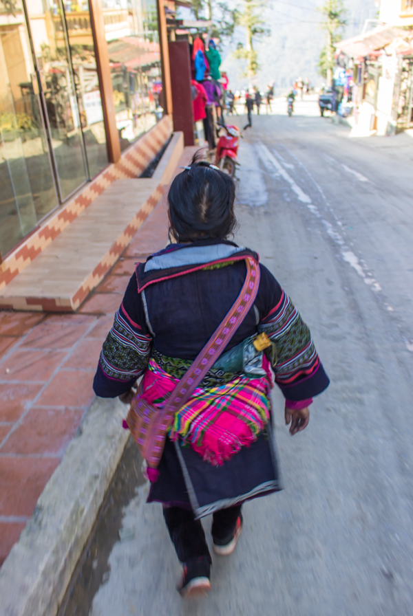 Ly leading us out of Sapa. 