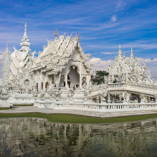 The White Temple An EPIC Modern Art Exhibit in Chiang Rai